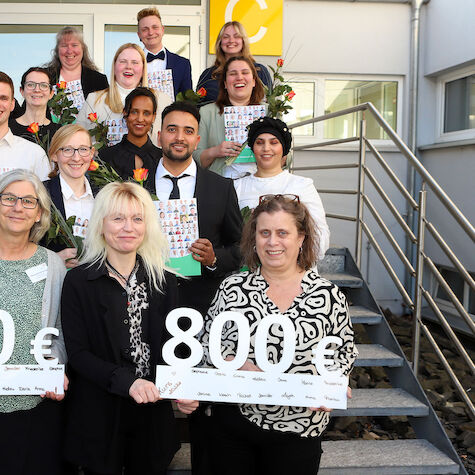 Pflegeauszubildende spenden 800 €